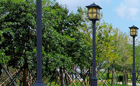 太阳能洛隆庭院灯价格为何差三倍?关键看这几点 太阳能洛隆庭院灯价格为何差三倍?关键看这几点