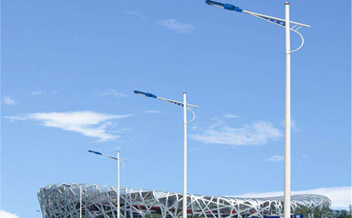 洛隆LED路灯怎么选？众城照明解析高效节能新趋势